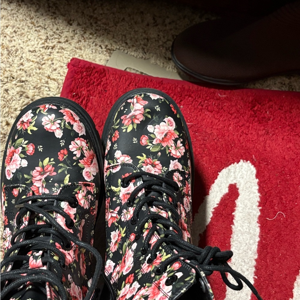 Kohl's Floral Ankle Boots - Black and Pink